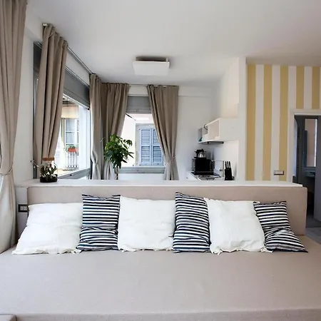 Downtown Como-luxury Apartmán *