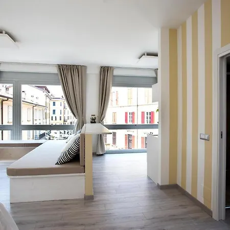 Apartment Downtown Como-luxury *