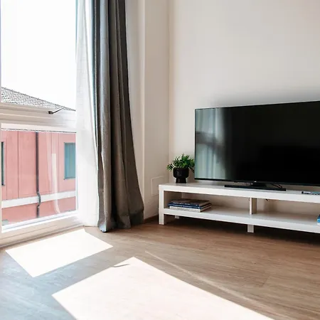 Downtown Como-luxury Apartmán *